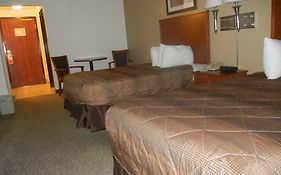 Days Inn By Wyndham Phenix City Near Fort Moore