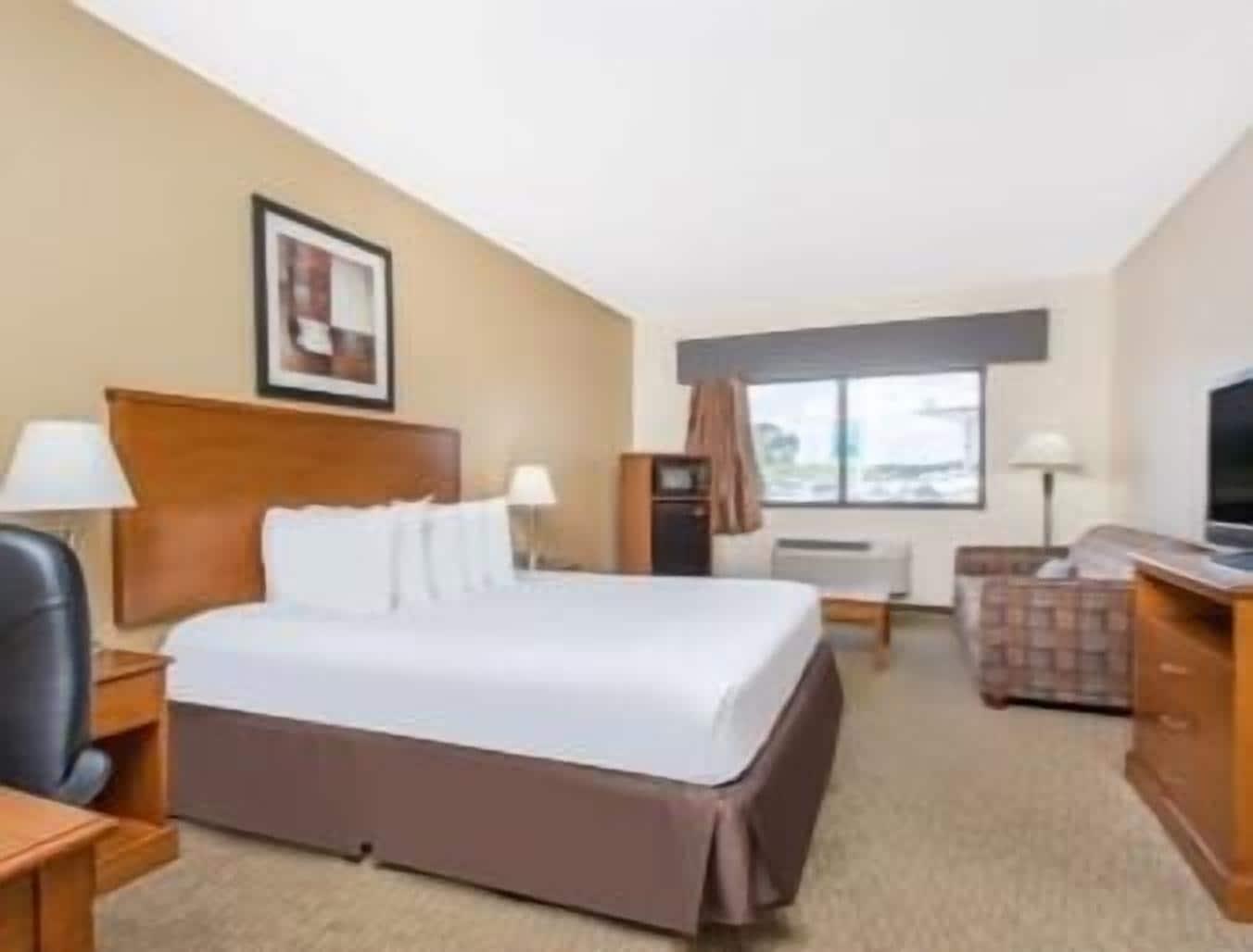 Days Inn By Wyndham Phenix City Near Fort Moore Exterior photo